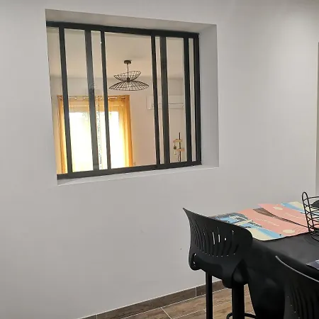 Bas De Maison Апартаменты *