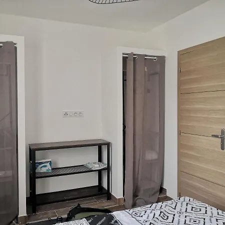Апартаменты Bas De Maison