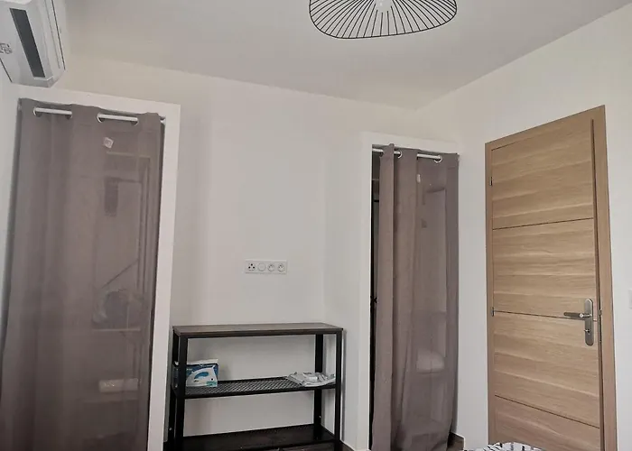 Bas De Maison Апартаменты *