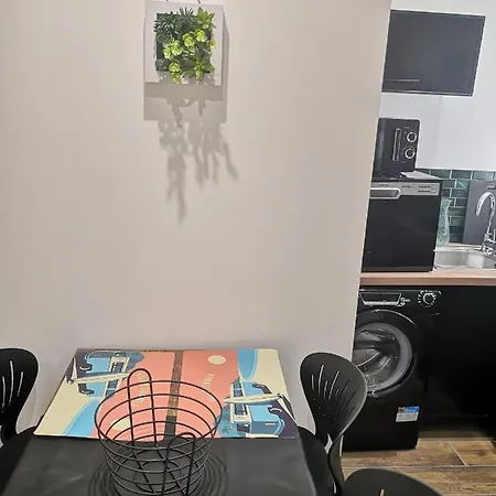 Lägenhet Bas De Maison